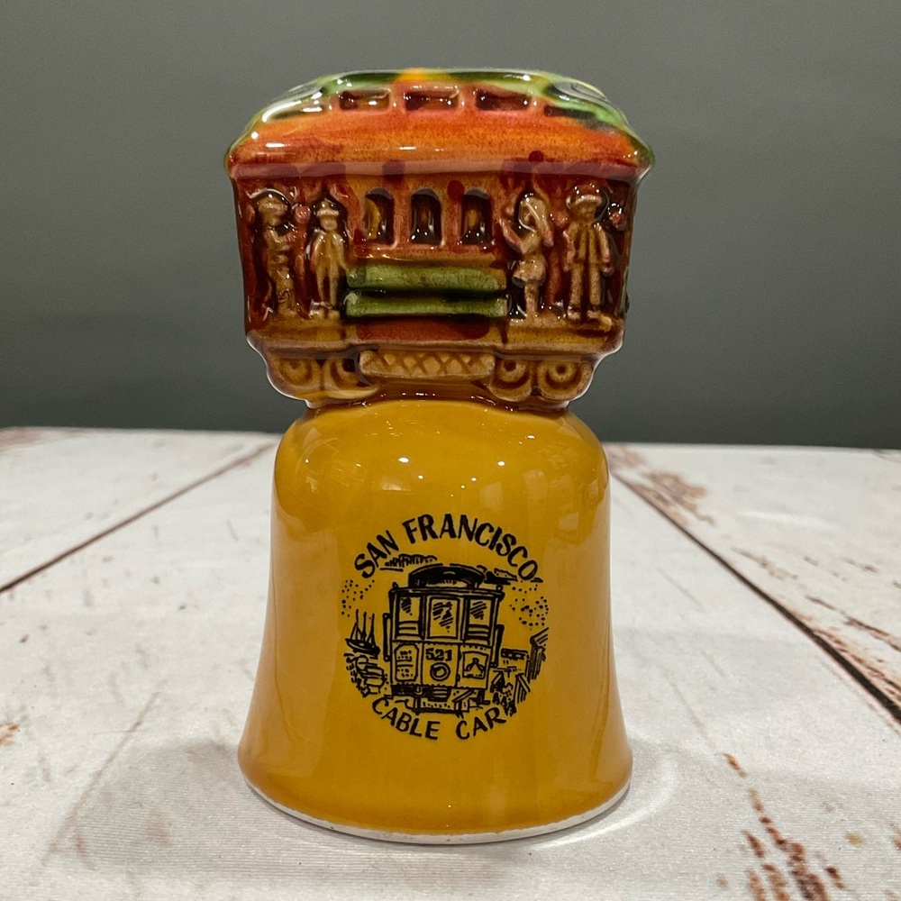 VINTAGE SAN FRANCISCO CABLE CAR SOUVENIR BELL‎